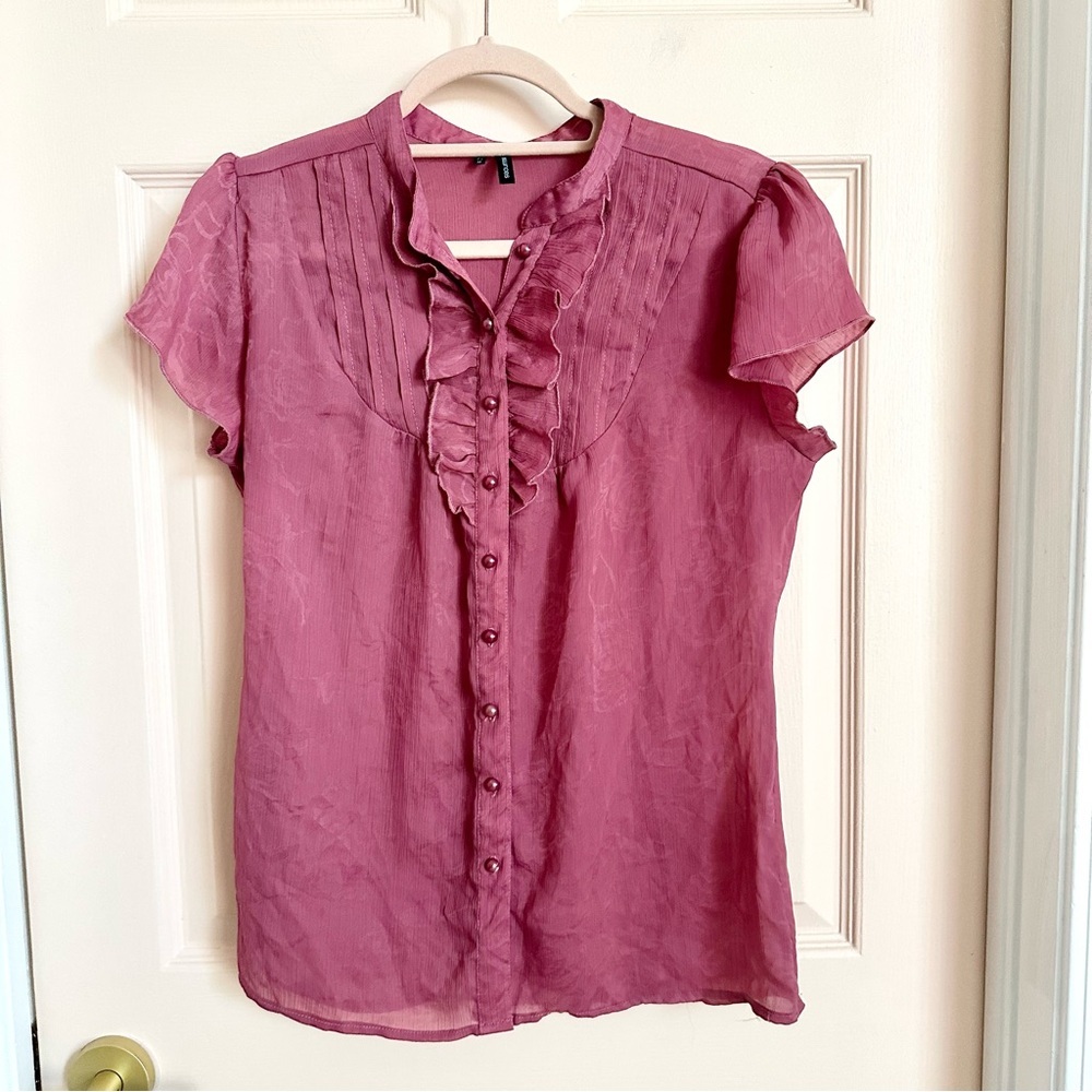 Pink ruffle Maurice’s top